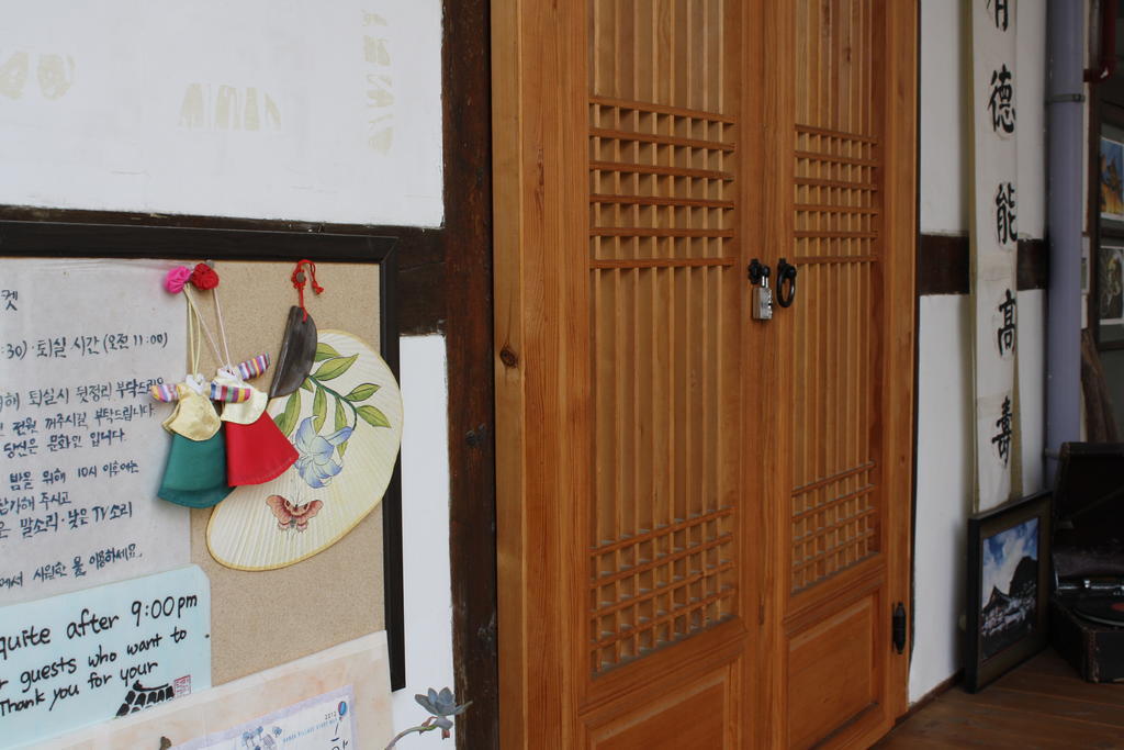 Dukmanjae Hotel จอนจู ภายนอก รูปภาพ