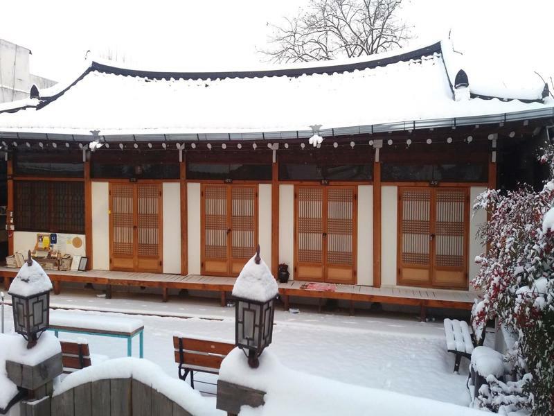 Dukmanjae Hotel จอนจู ภายนอก รูปภาพ